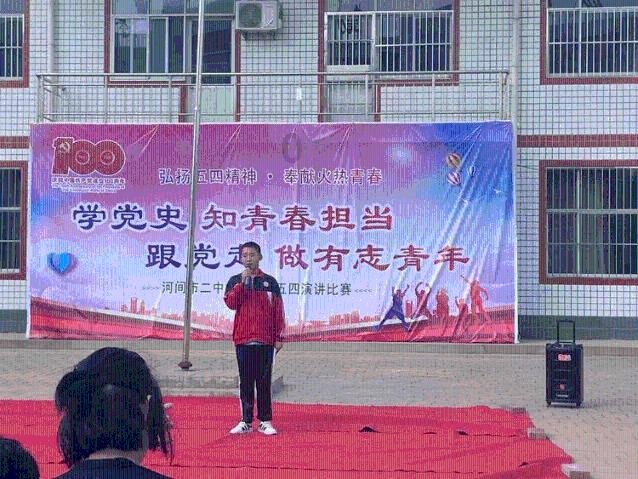 打算入手一个代步车，收入不算高，预算有限。主要在8万元左右的区间中选。请大师指点。游戏画面